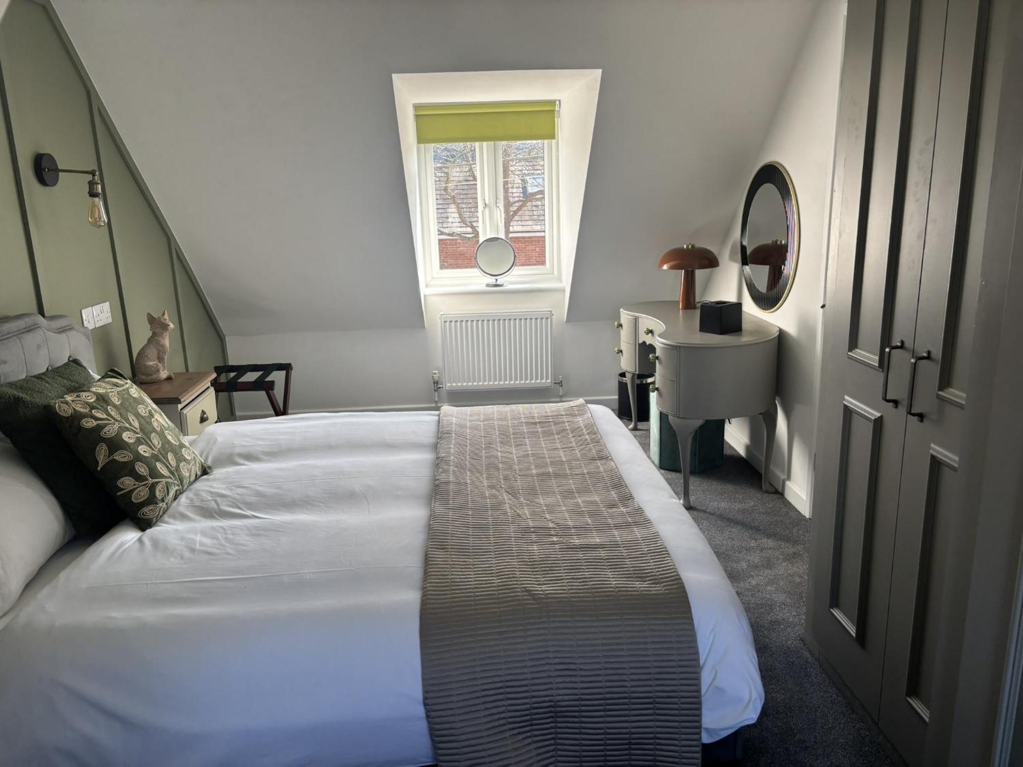 Inn The Three Cups 4*