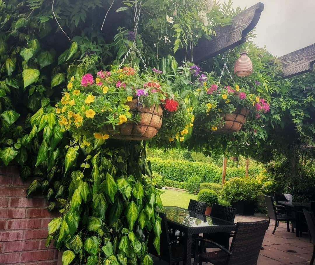 The Three Cups 4* Stockbridge (Hampshire)