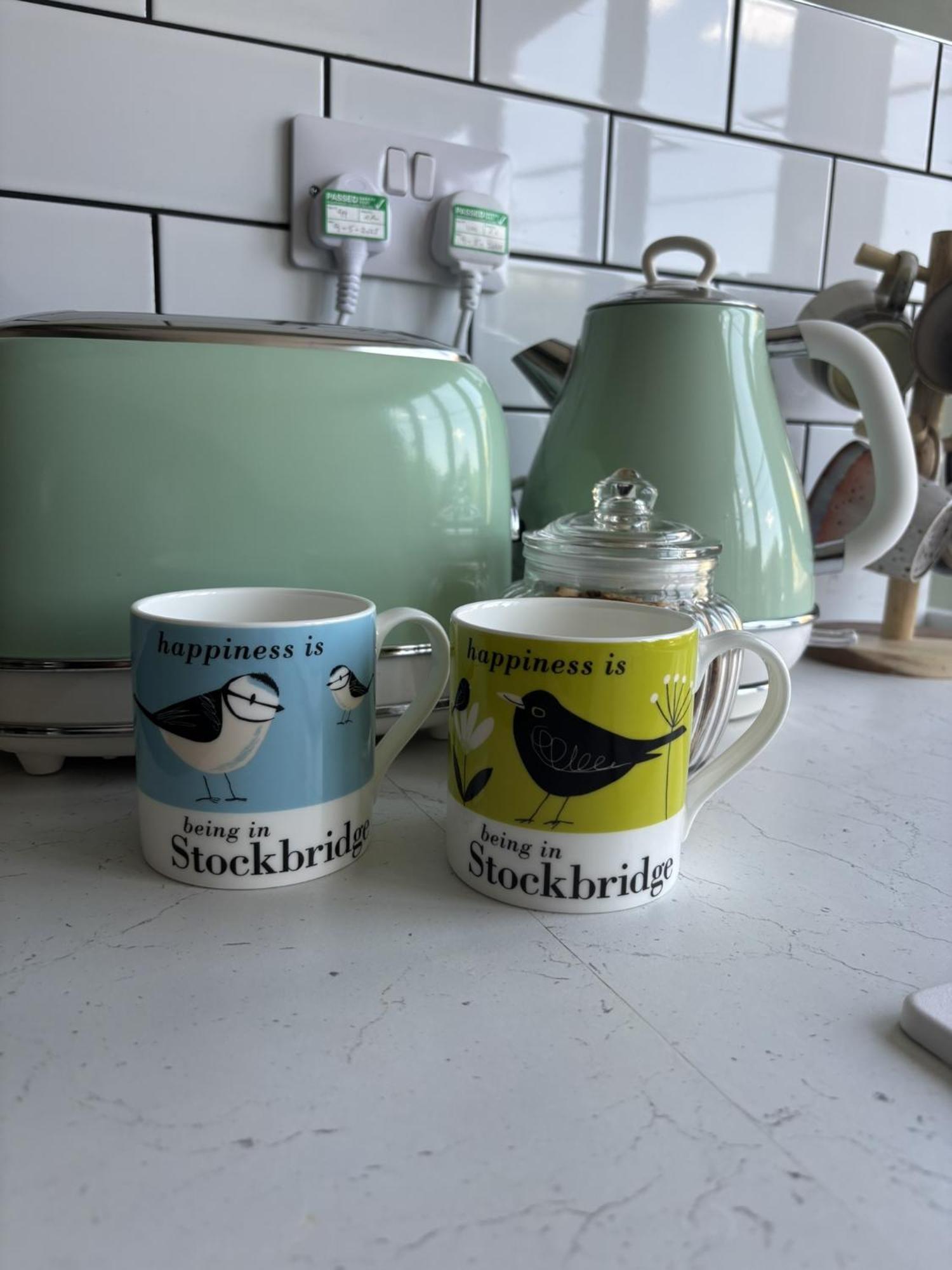 The Three Cups 4*
